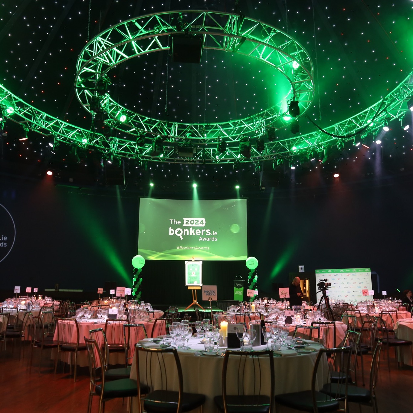 Video Loops & Motion Graphics