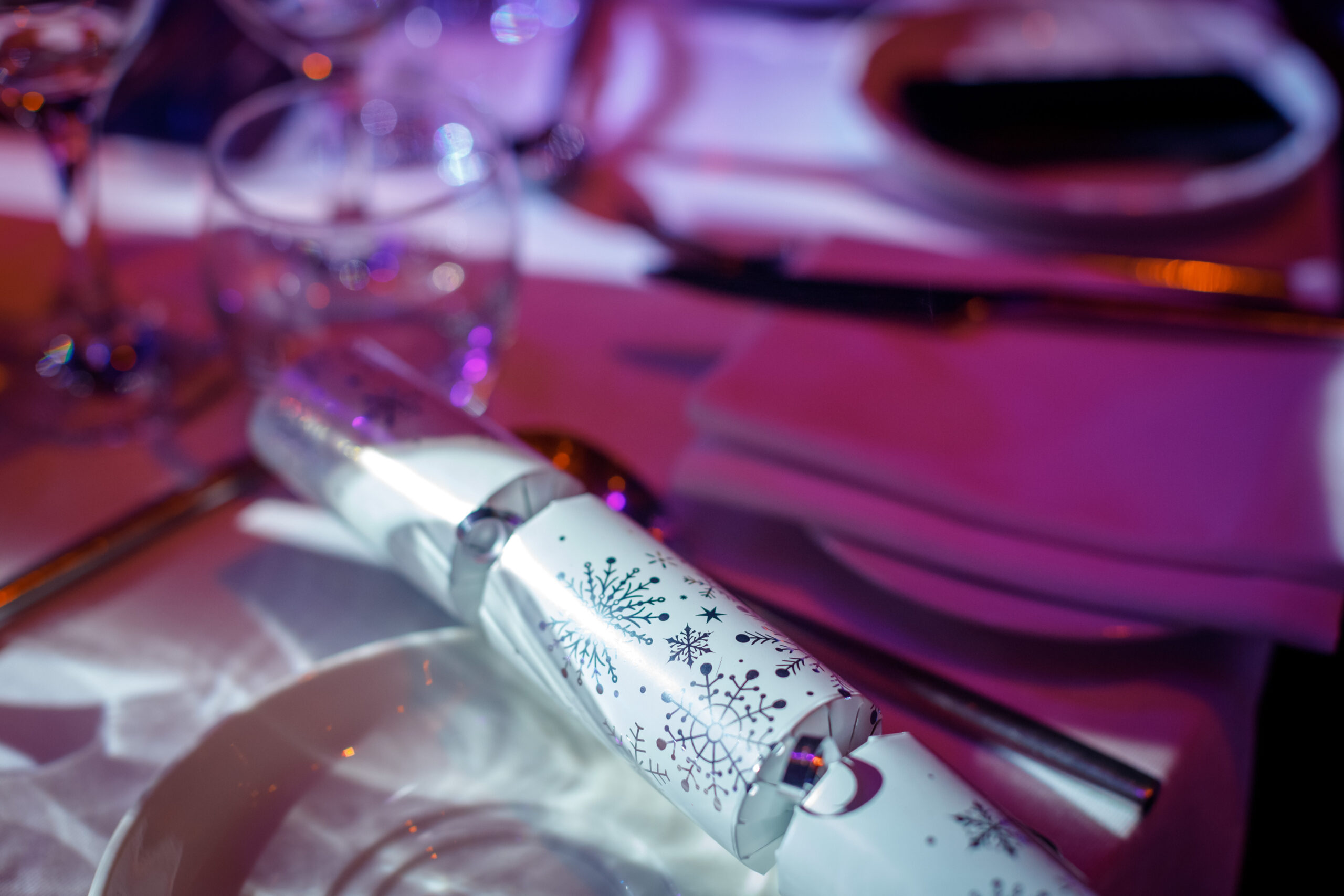 Christmas crackers, tea and coffee